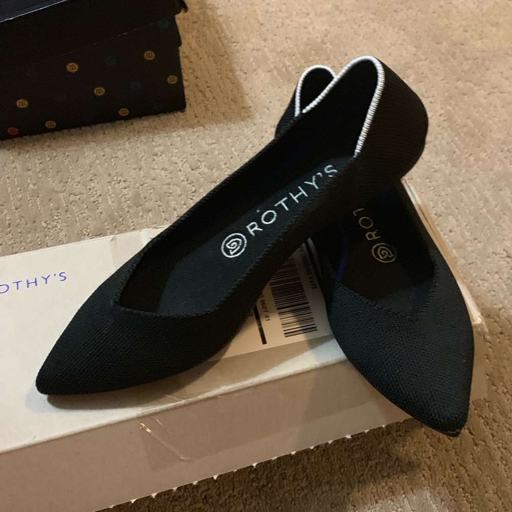 Rothys the point